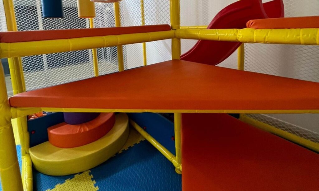 parque-infantil-cubierto