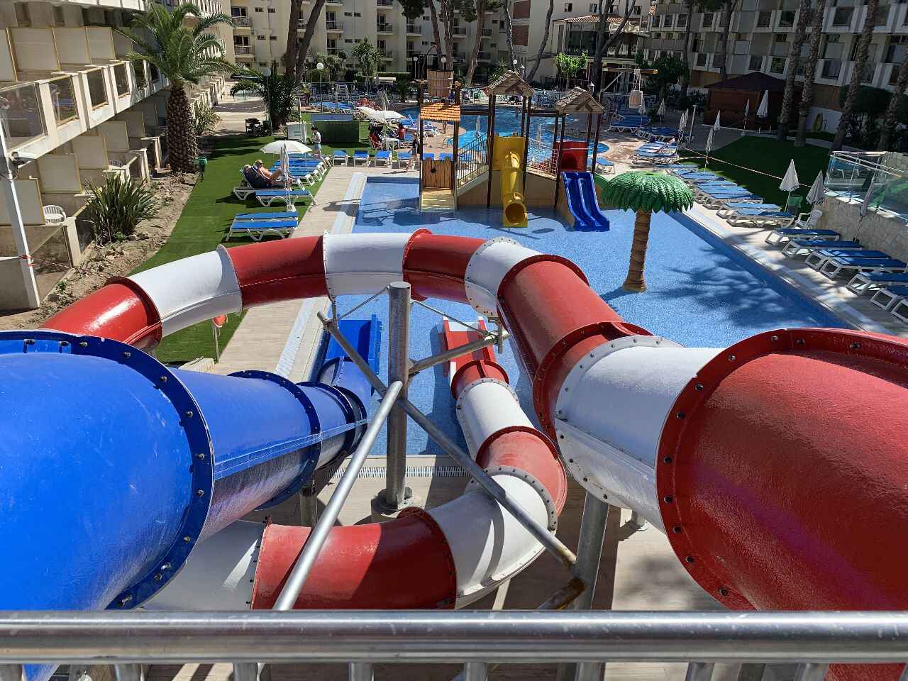 beneficios-de-los-parques-acuaticos-para-hoteles